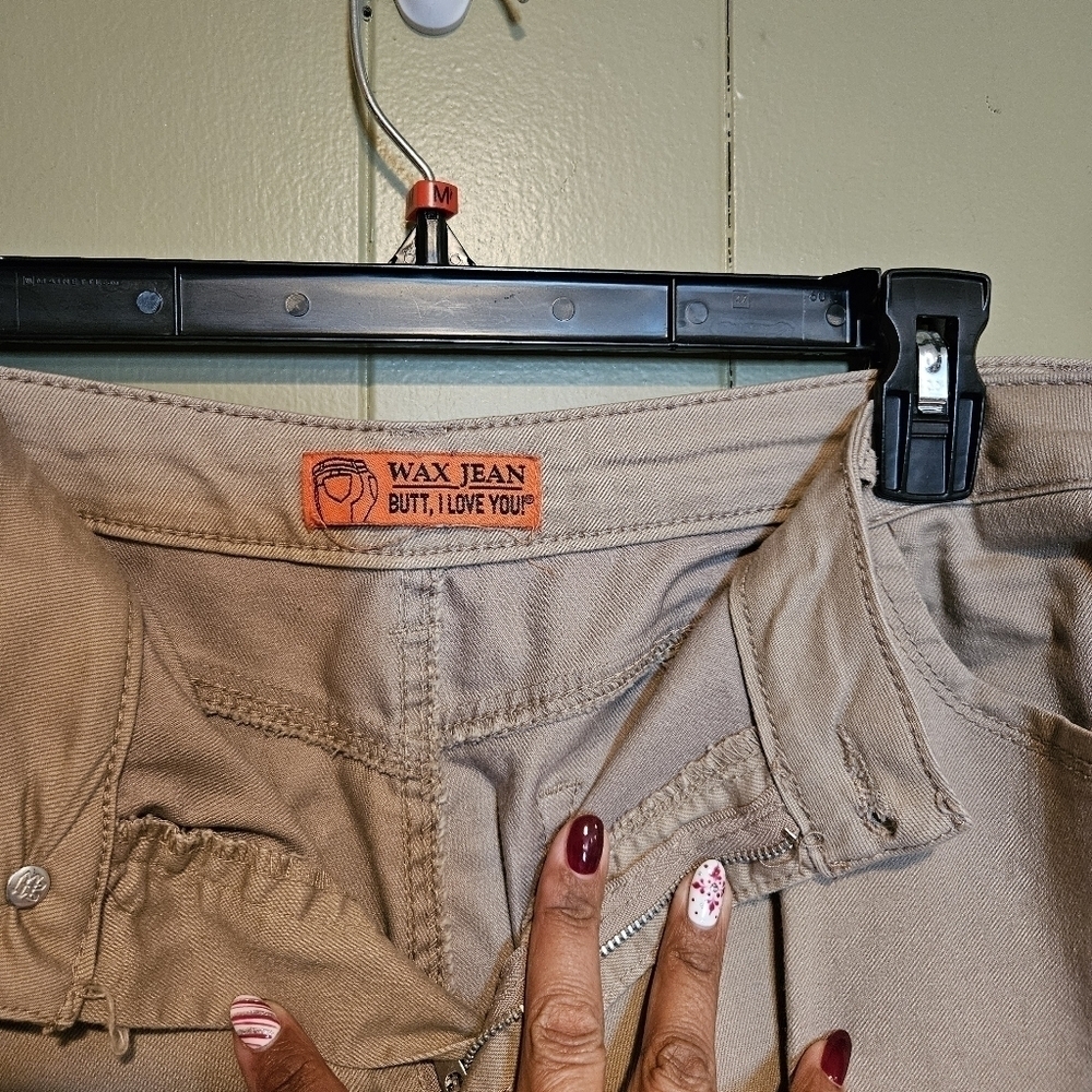 Wax Jeans Khaki Skinny Pants, Size 18 - Sleek and Comfortable - Picture 4 of 6